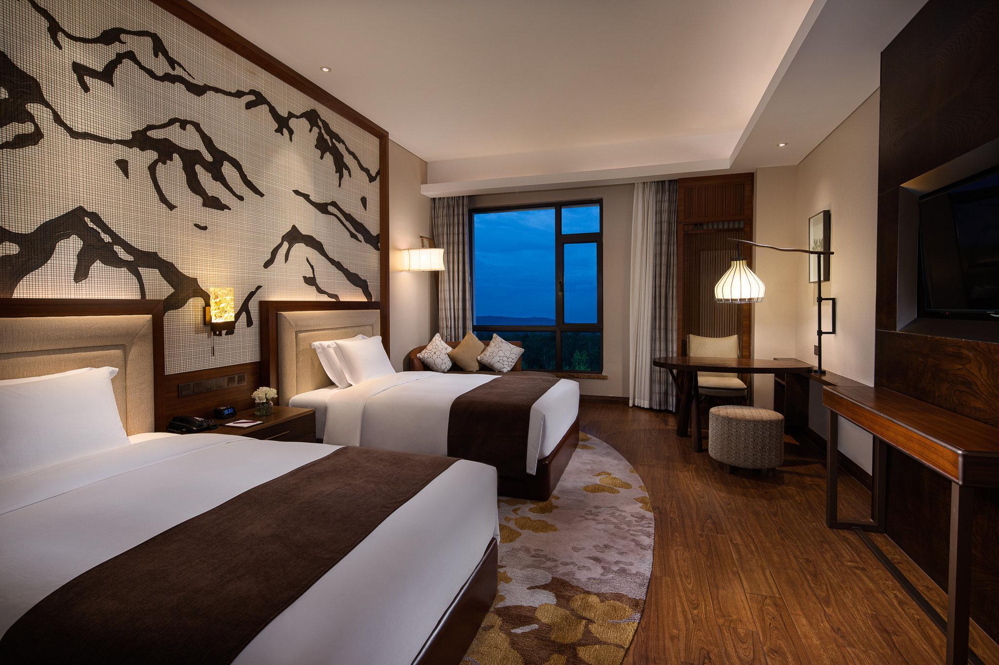 คราวน์ พลาซา รีสอร์ต ฉางไป่ซาน ฮอตสปริง Hotel Antu ภายนอก รูปภาพ