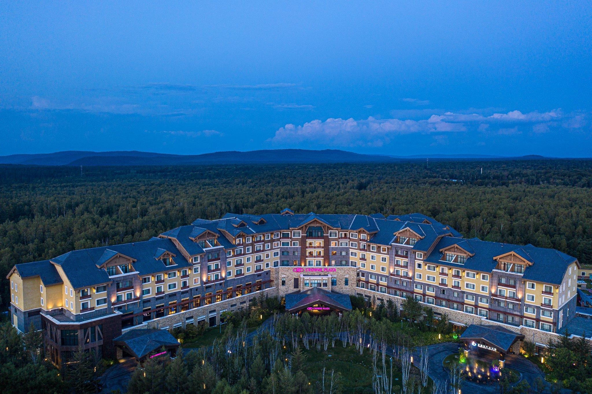 คราวน์ พลาซา รีสอร์ต ฉางไป่ซาน ฮอตสปริง Hotel Antu ภายนอก รูปภาพ