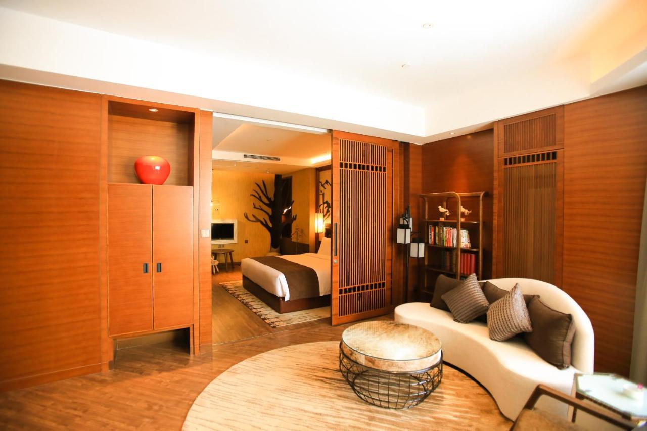 คราวน์ พลาซา รีสอร์ต ฉางไป่ซาน ฮอตสปริง Hotel Antu ภายนอก รูปภาพ