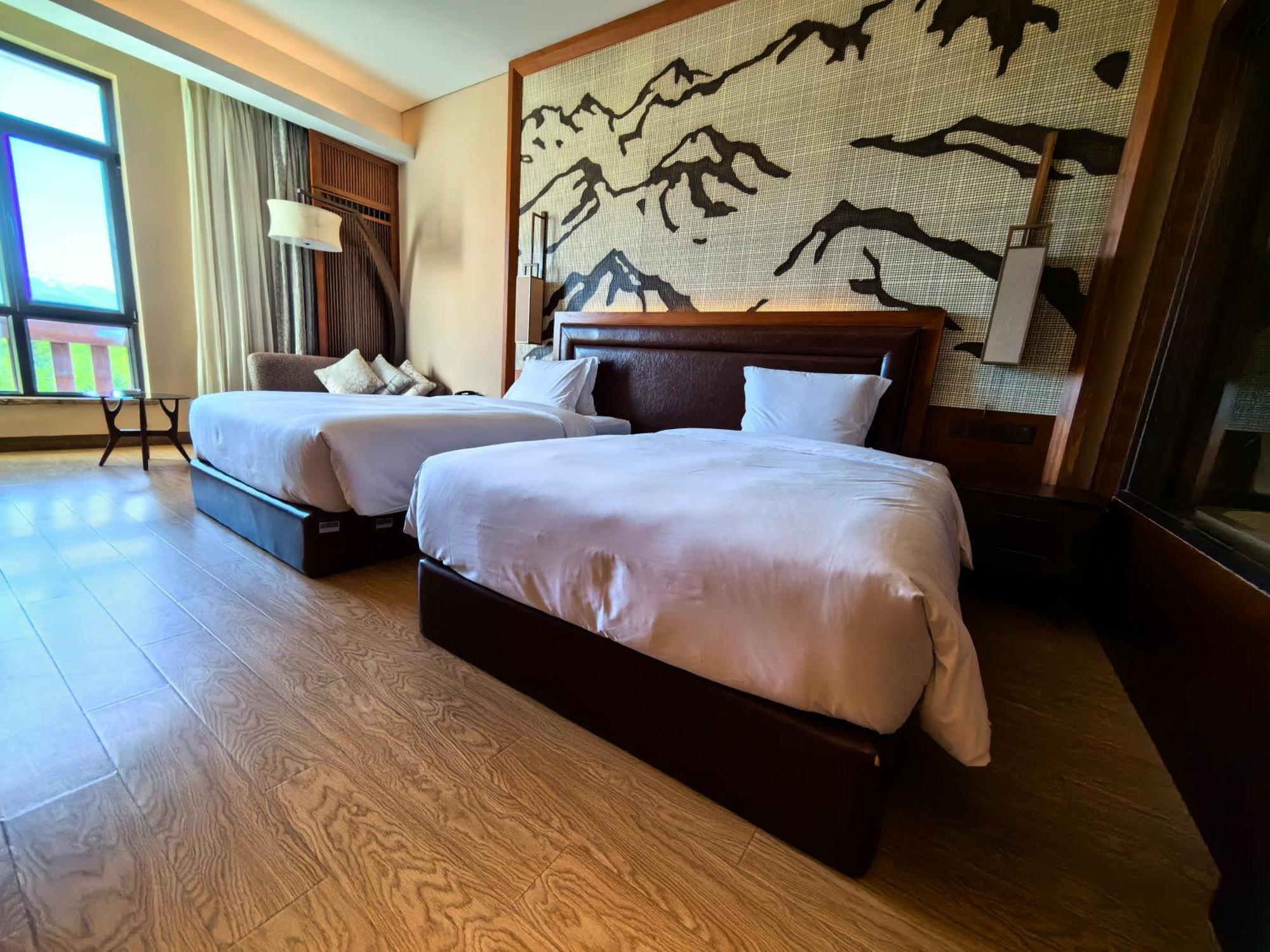 คราวน์ พลาซา รีสอร์ต ฉางไป่ซาน ฮอตสปริง Hotel Antu ภายนอก รูปภาพ